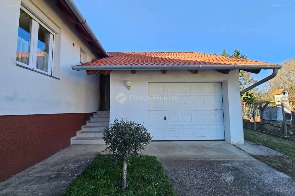 8 bed · 229m² · Családi ház · 229.000.000 ft