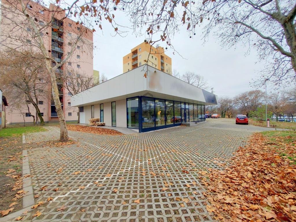 Üzlethelyiség · 350 m² · 550.000.000 Ft