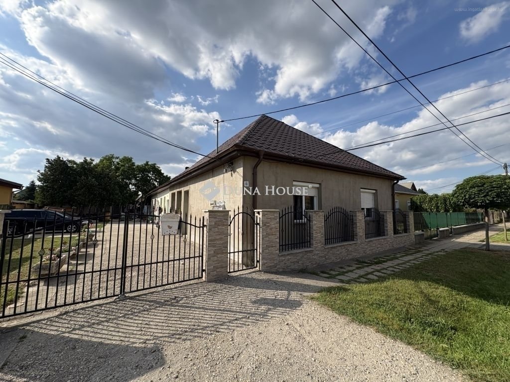 3 bed · 80m² · Családi ház · 105.000.000 ft