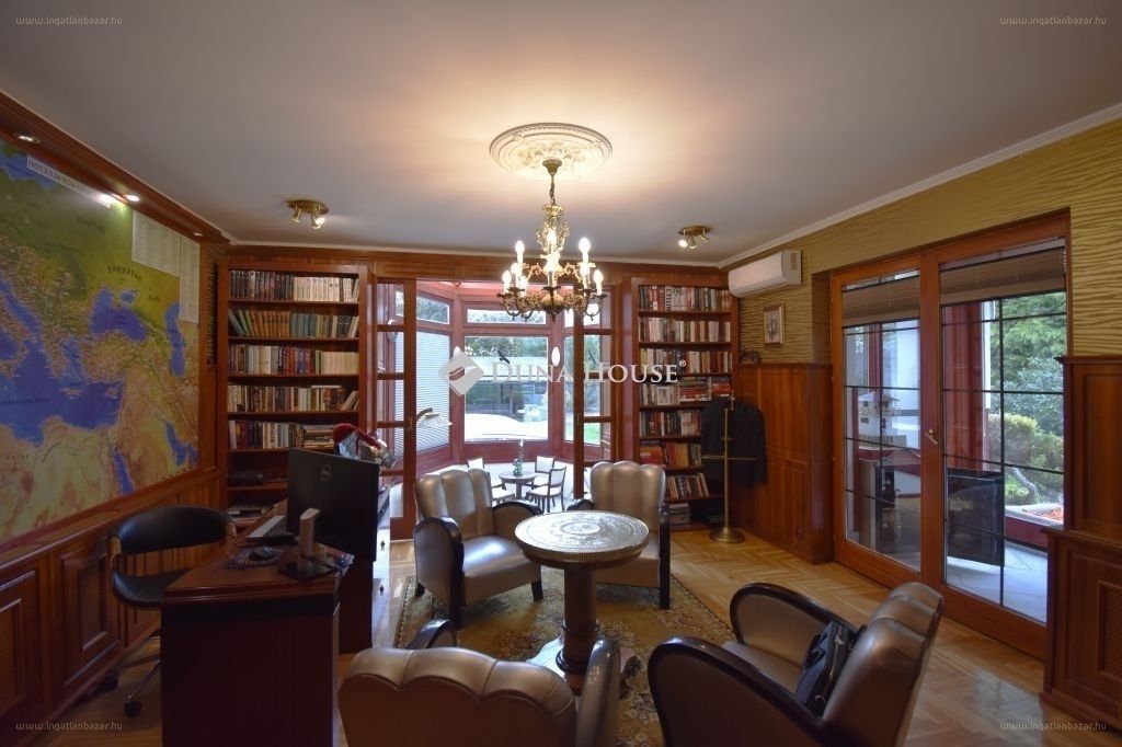 Ház · 5 hálószoba · 313 m² · 355.000.000 Ft