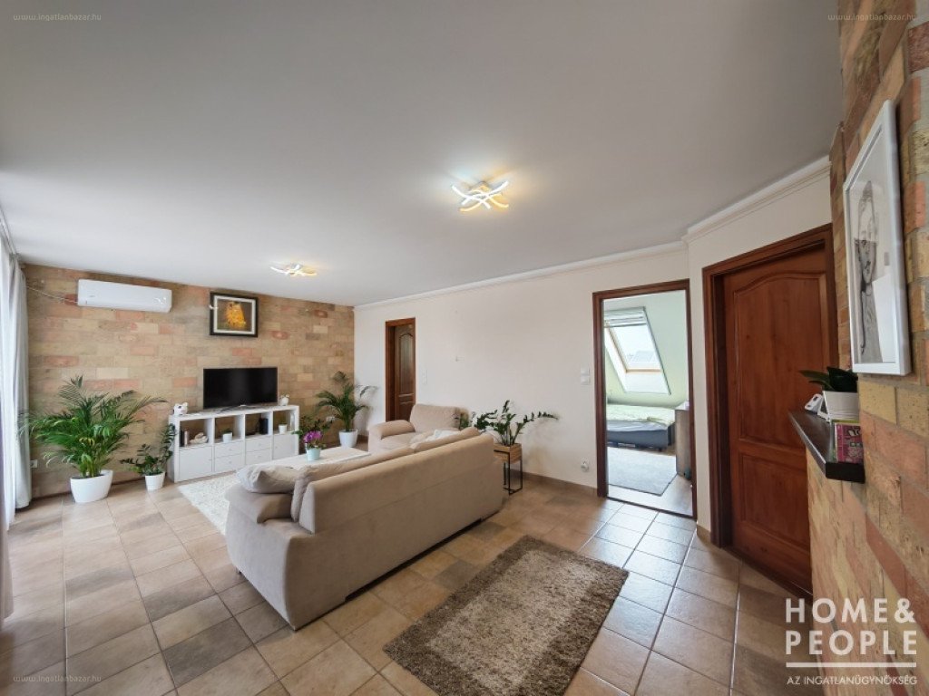 Lakás · 3 hálószoba · 101 m² · 79.990.000 Ft