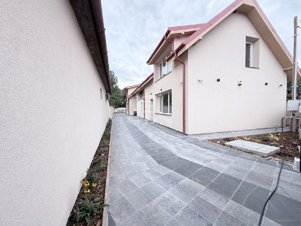 Ház · 4 hálószoba · 148 m² · 115.100.000 Ft