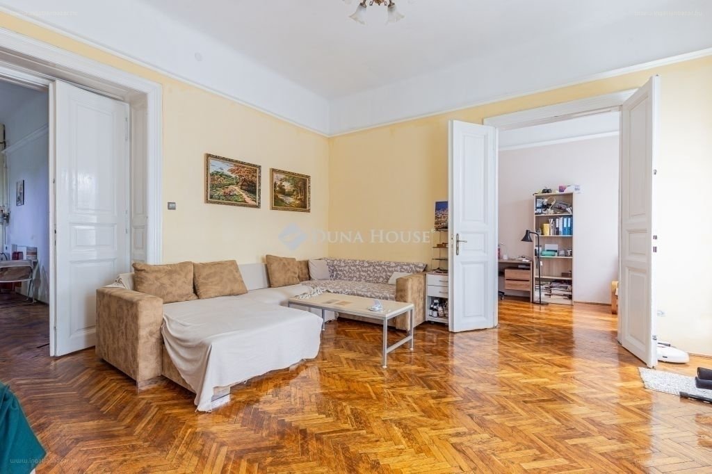 Lakás · 4 hálószoba · 81 m² · 95.000.000 Ft