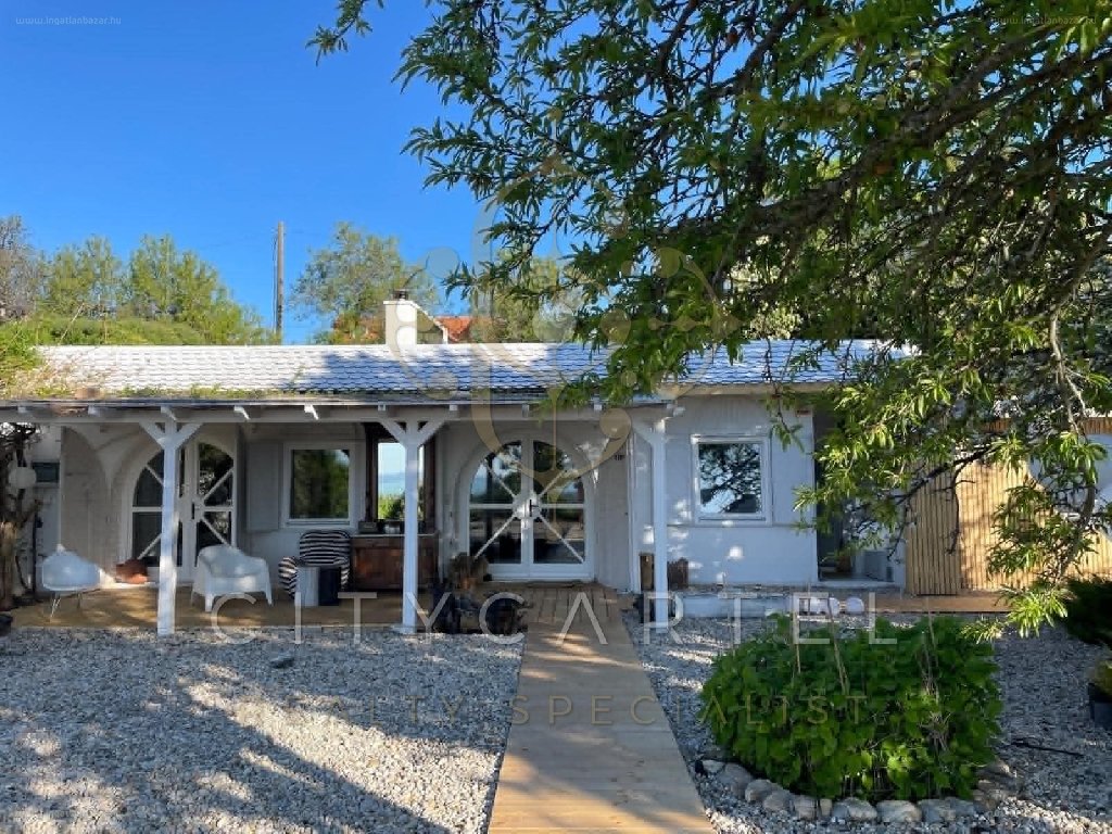 4 bed · 112m² · Ház · 139.000.000 ft