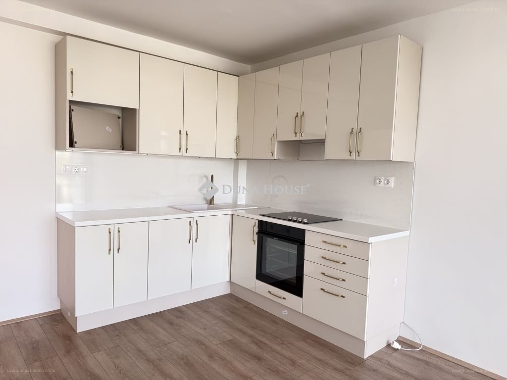 3 bed · 52m² · Lakás · 64.900.000 ft
