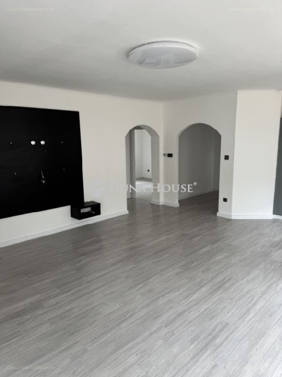 1 bed · 165m² · Családi ház · 169.900.000 ft