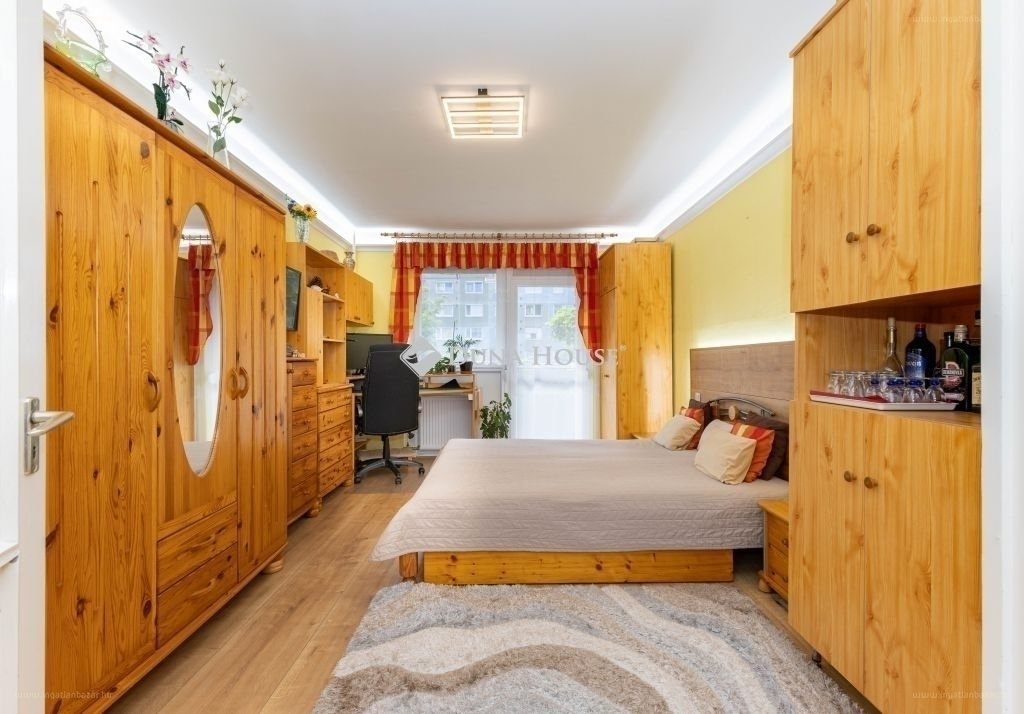 Lakás · 3 hálószoba · 60 m² · 64.990.000 Ft