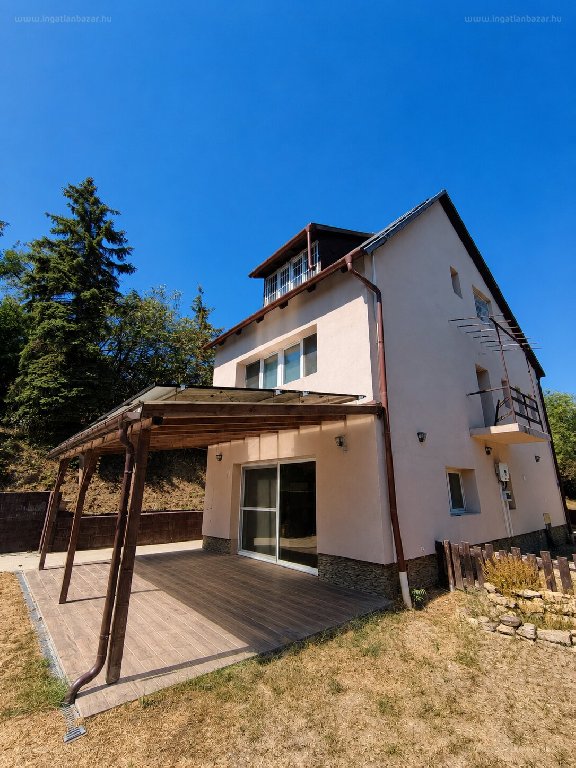 5 bed · 180m² · Ház · 159.900.000 ft
