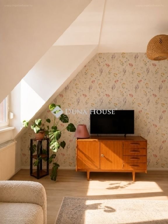 Lakás · 3 hálószoba · 60 m² · 45.900.000 Ft