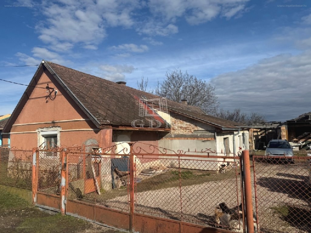 3 bed · 90m² · Családi ház · 46.000.000 ft
