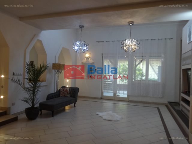4 bed · 195m² · Családi ház · 98.000.000 ft