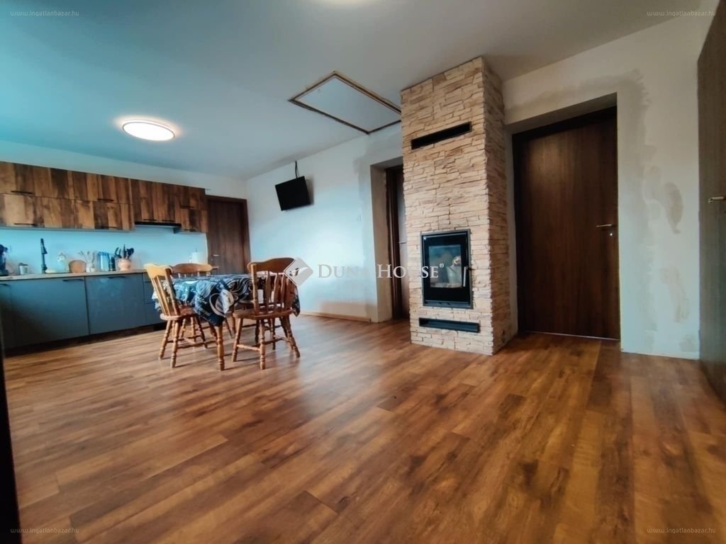 Ház · 6 hálószoba · 201 m² · 129.900.000 Ft