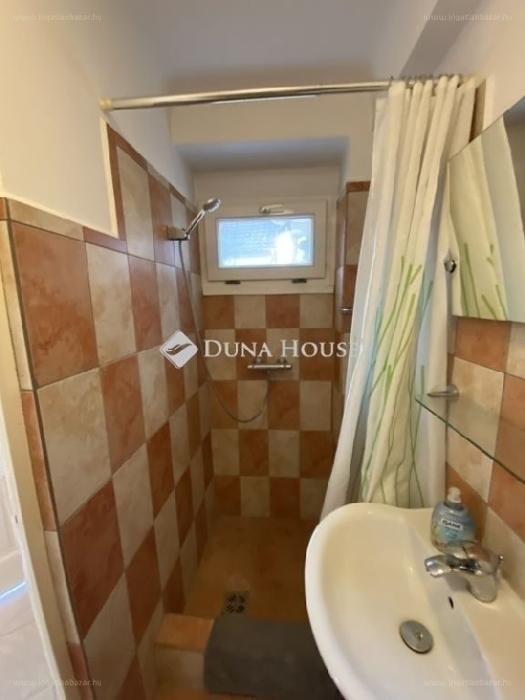 5 bed · 250m² · Családi ház · 229.000.000 ft