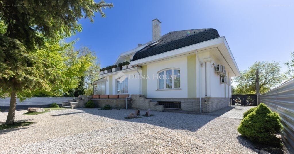 7 bed · 595m² · Családi ház · 249.000.000 ft