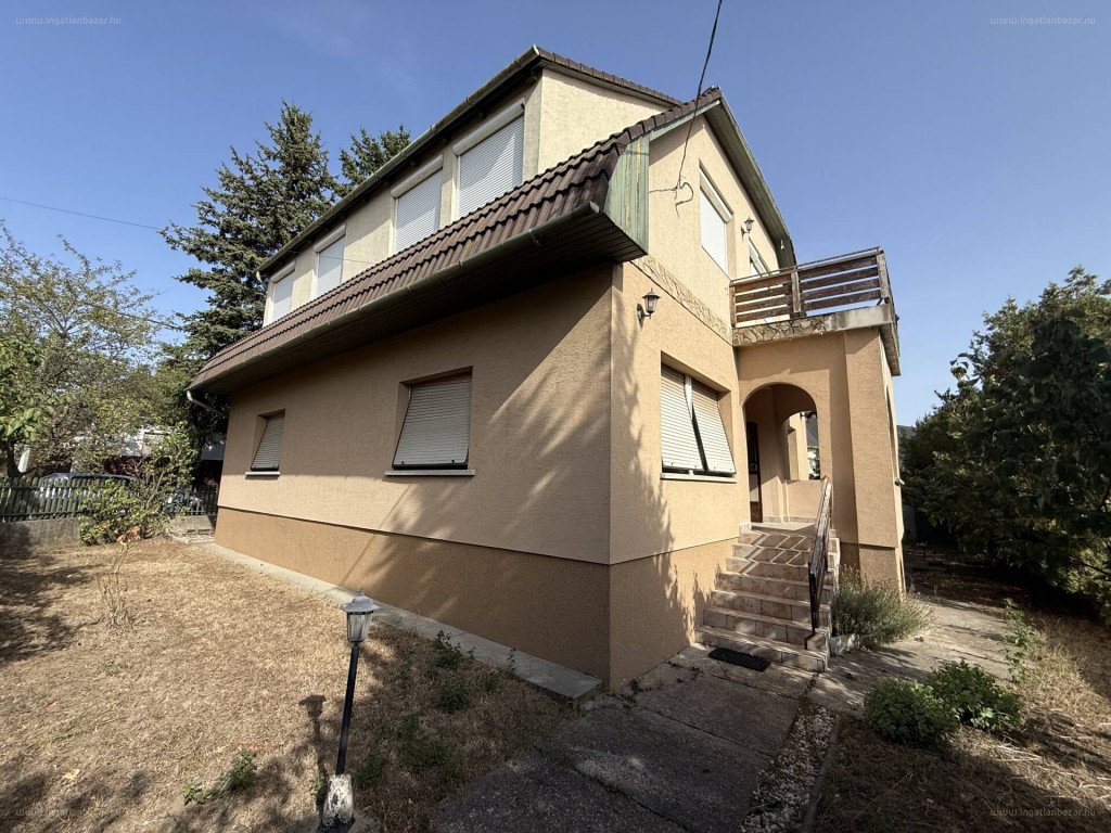 7 bed · 240m² · Ház · 159.900.000 ft
