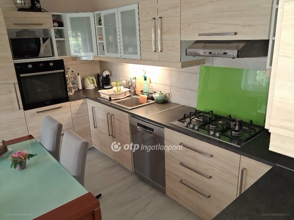 5 bed · 165m² · Családi ház · 87.900.000 ft