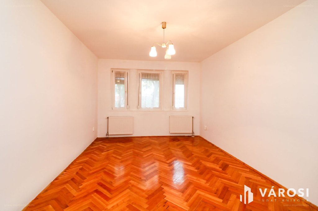 Belváros, Békéscsaba, ingatlan, kiadó, lakás, 27 m2