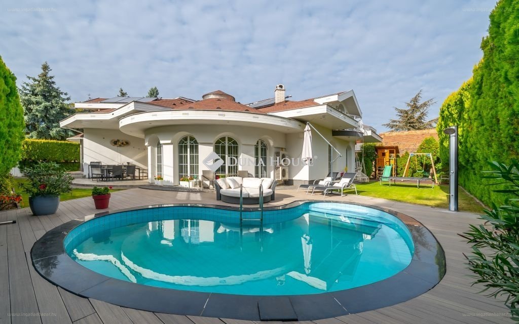 9 bed · 488m² · Családi ház · 269.900.000 ft