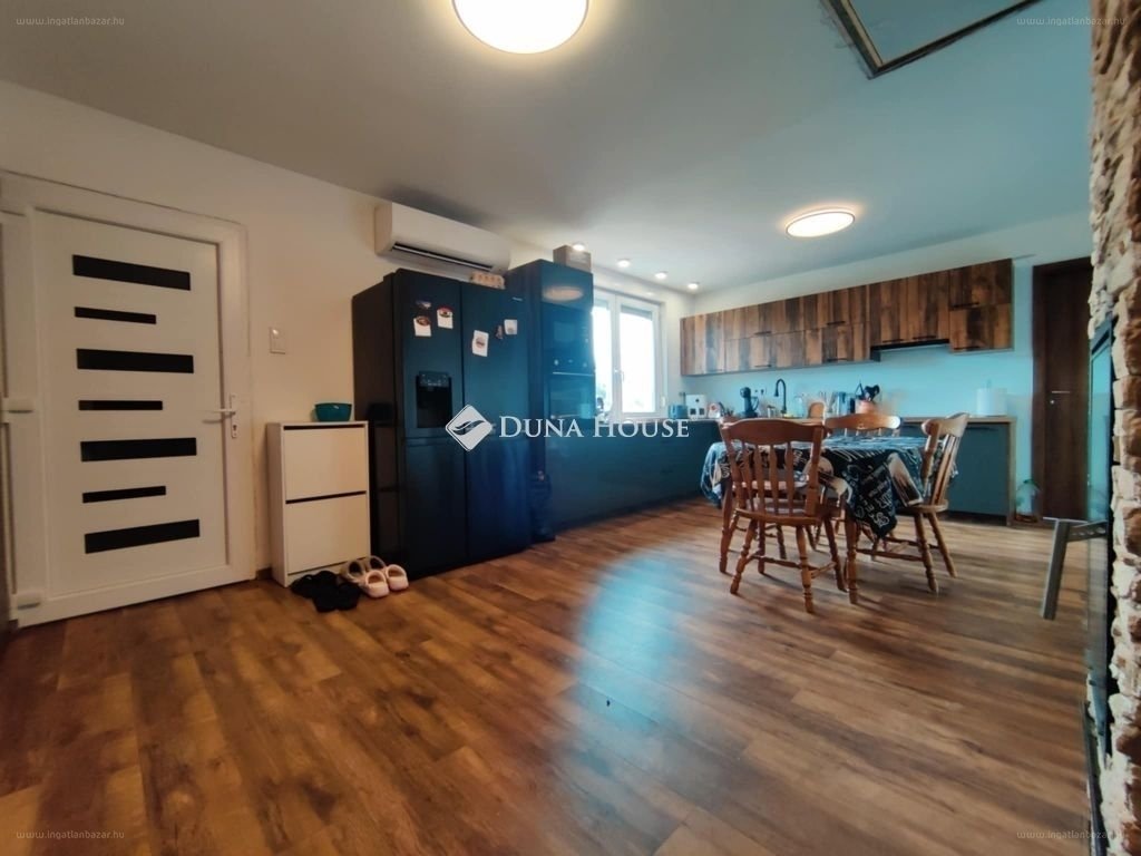 Ház · 6 hálószoba · 201 m² · 129.900.000 Ft