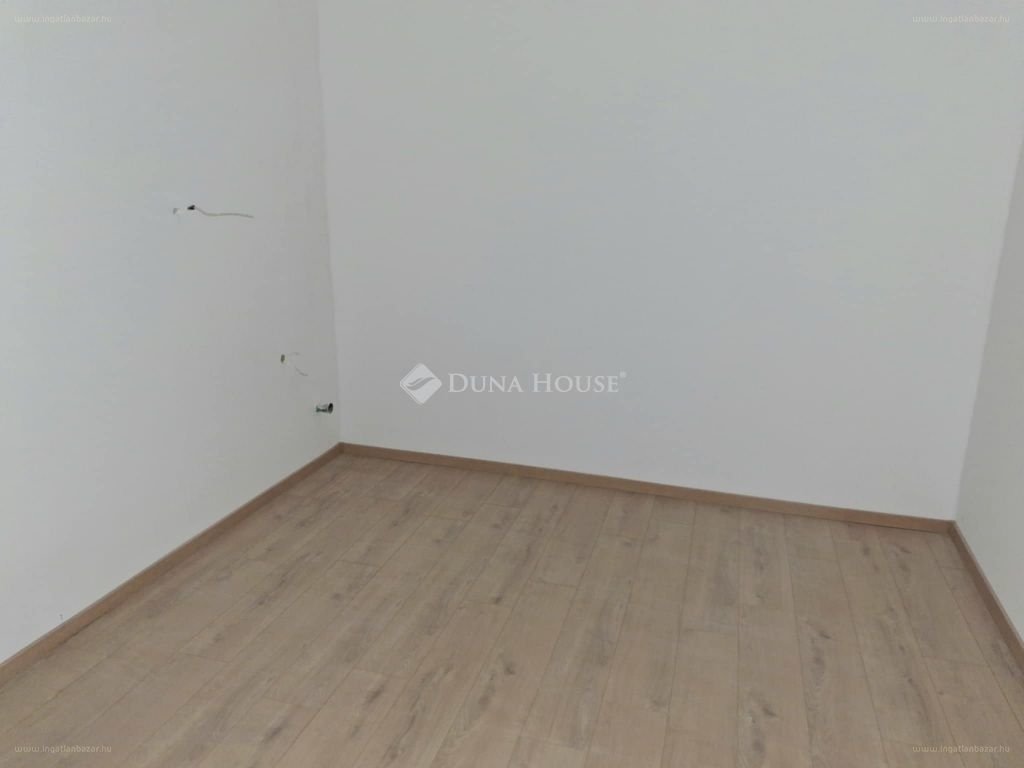 Lakás · 3 hálószoba · 65 m² · 77.000.000 Ft