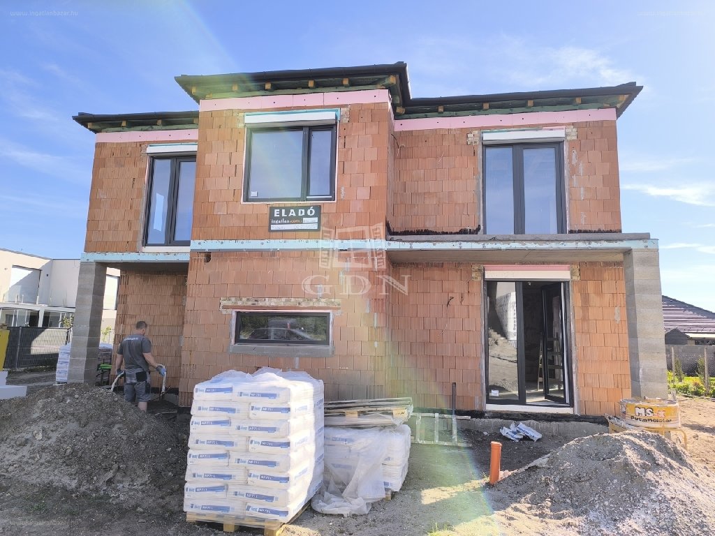 3 bed · 112m² · Lakás · 155.000.000 ft