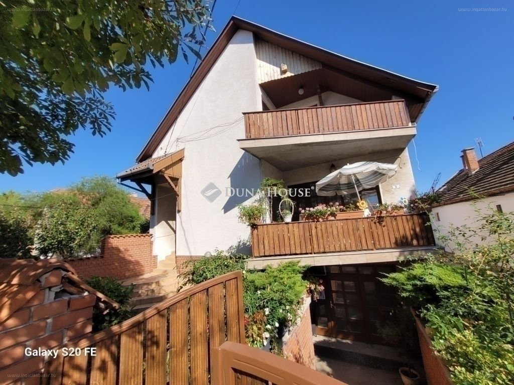 Ház · 5 hálószoba · 265 m² · 149.900.000 Ft