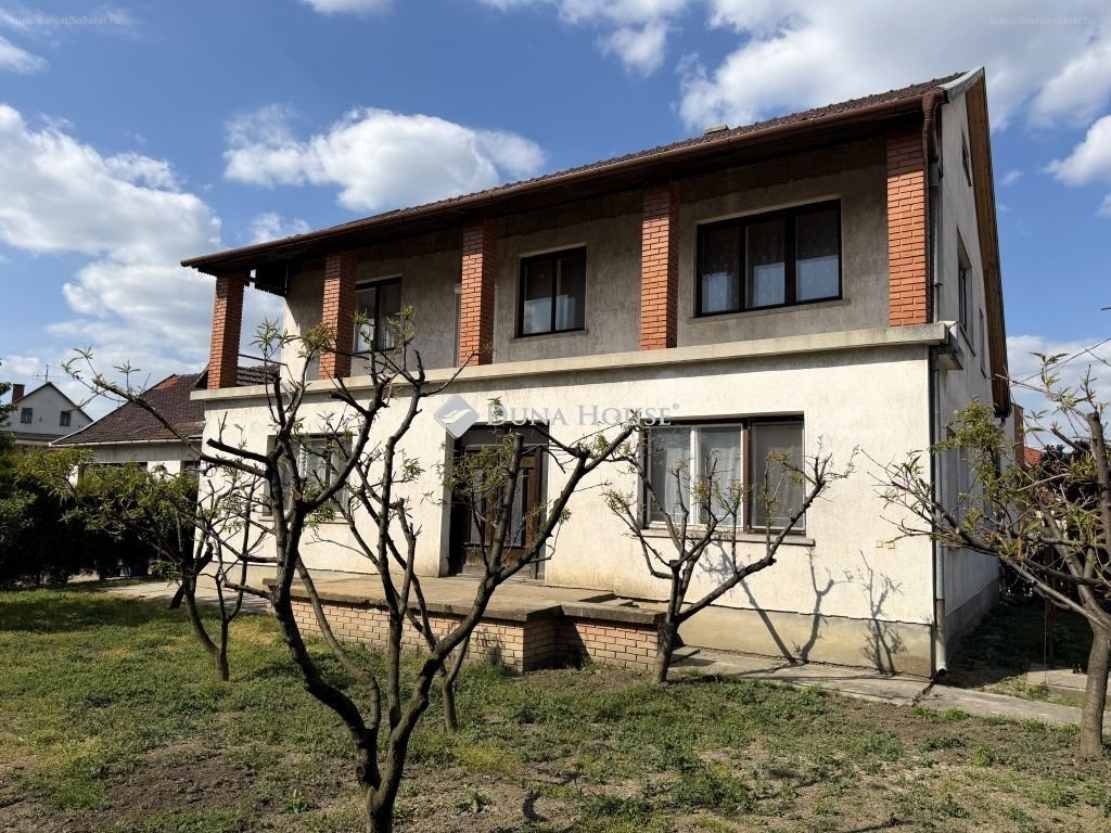 Ház · 4 hálószoba · 181 m² · 69.000.000 Ft