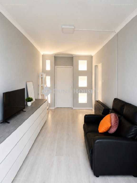 Lakás · 3 hálószoba · 64 m² · 62.000.000 Ft