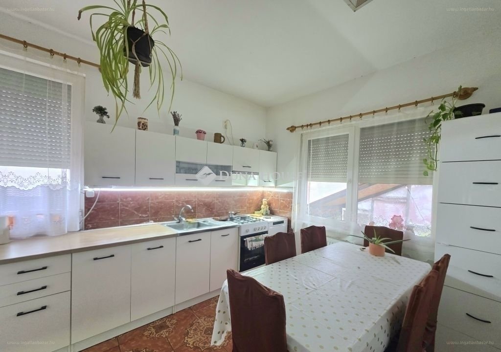 4 bed · 106m² · Családi ház · 97.900.000 ft