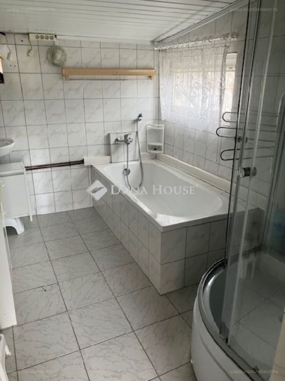 4 bed · 101m² · Családi ház · 105.000.000 ft