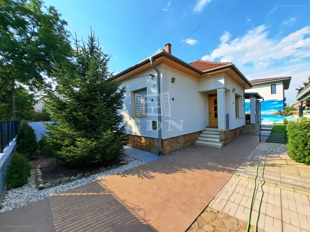 Ház · 4 hálószoba · 147 m² · 159.900.000 Ft