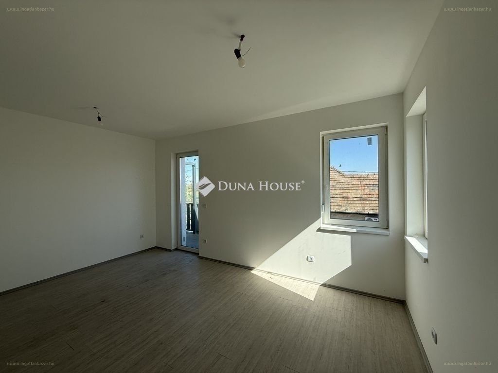 3 bed · 112m² · Családi ház · 120.000.000 ft