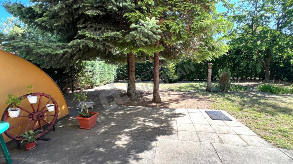 4 bed · 256m² · Családi ház · 185.000.000 ft