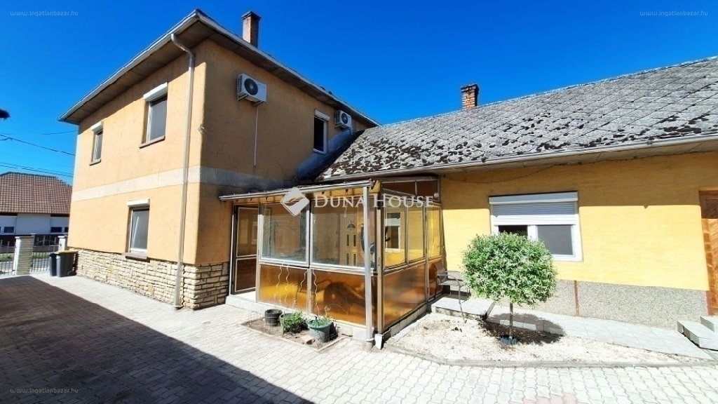 6 bed · 144m² · Családi ház · 74.900.000 ft