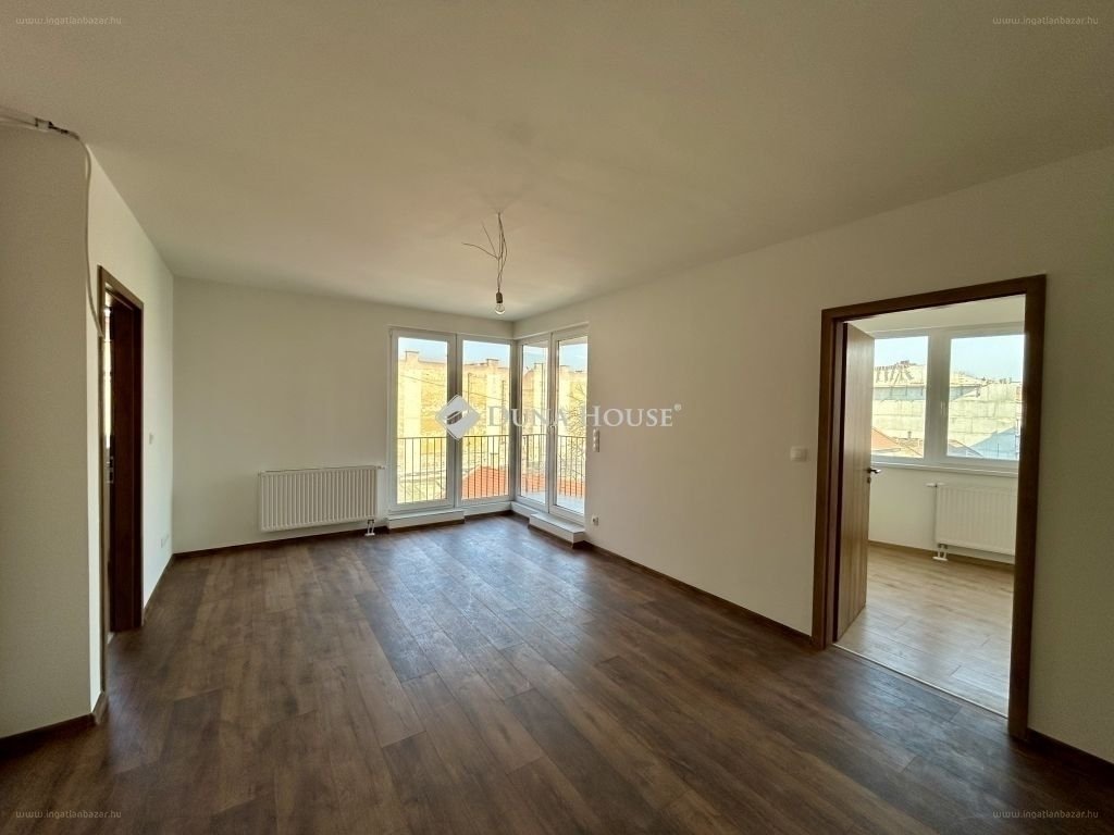 Lakás · 3 hálószoba · 61 m² · 92.490.000 Ft