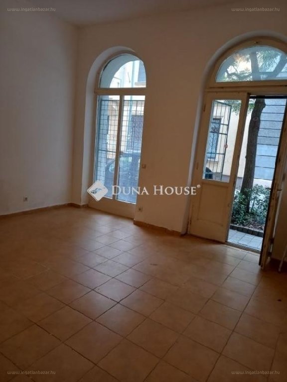 Üzlethelyiség · 36 m² · 43.999.999 Ft