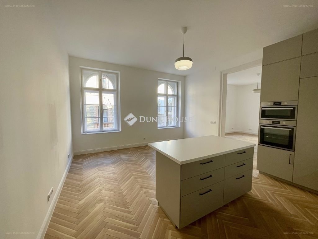 Lakás · 4 hálószoba · 100 m² · 184.900.000 Ft