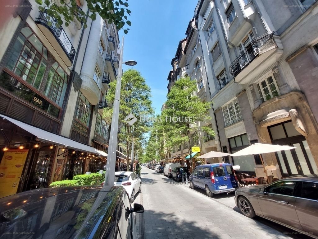 Lakás · 4 hálószoba · 112 m² · 338.000.000 Ft