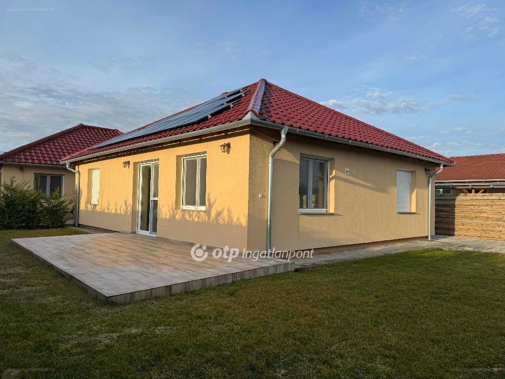 4 bed · 90m² · Családi ház · 154.000.000 ft