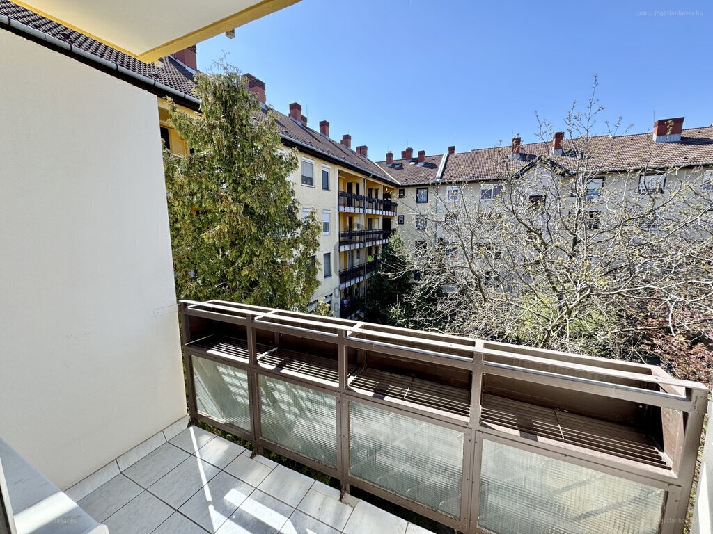 Lakás · 3 hálószoba · 61 m² · 85.900.000 Ft
