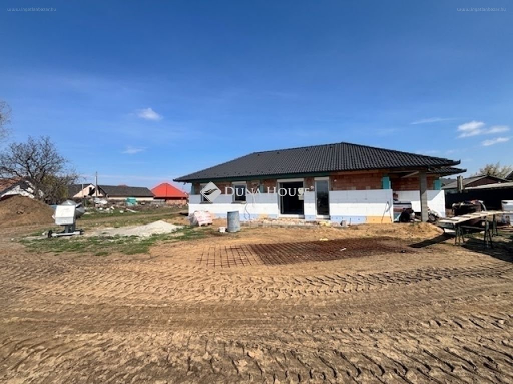 4 bed · 139m² · Családi ház · 133.302.000 ft