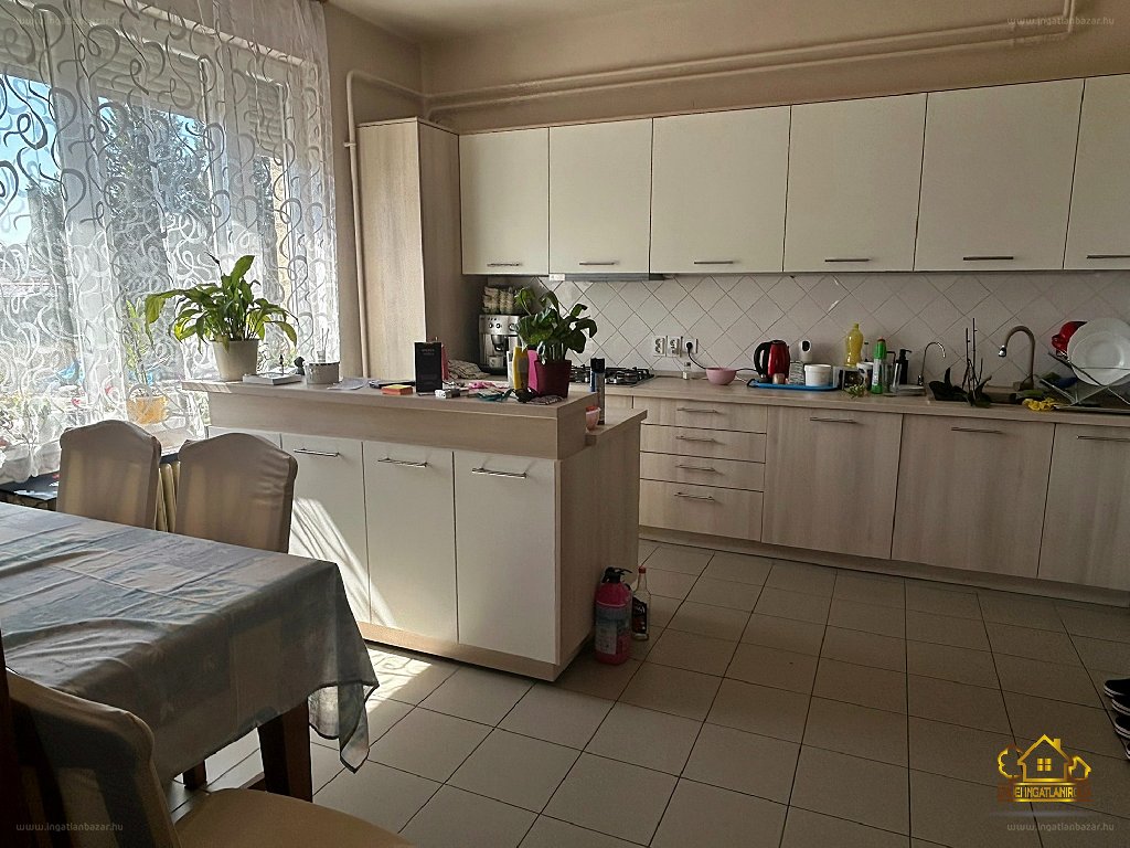 3 bed · 189m² · Családi ház · 111.700.000 ft