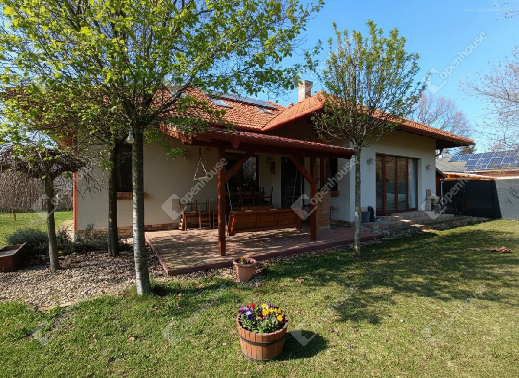 Ház · 6 hálószoba · 180 m² · 204.900.000 Ft