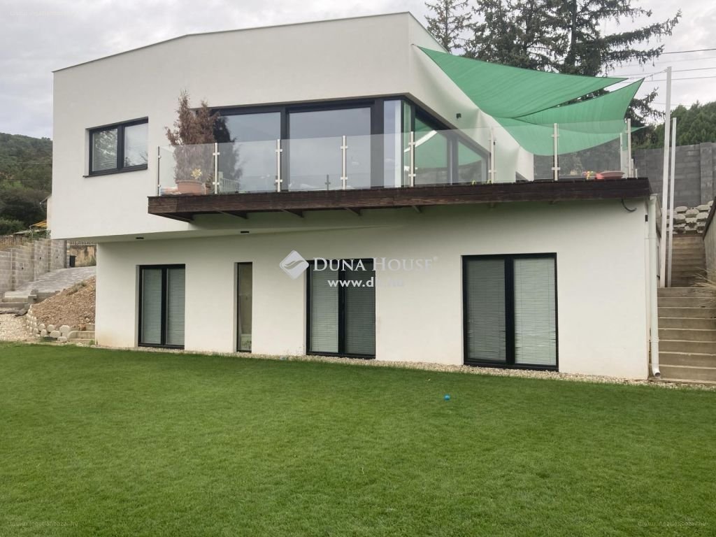 Ház · 5 hálószoba · 190 m² · 349.000.000 Ft