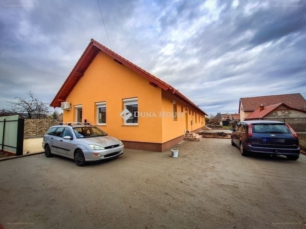 5 bed · 107m² · Ház · 99.900.000 ft