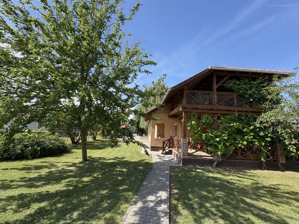 6 bed · 155m² · Családi ház · 138.000.000 ft