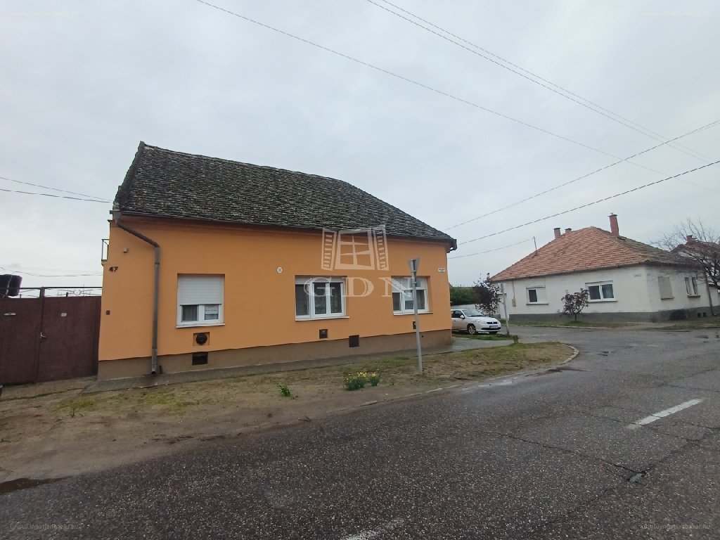 Ház · 3 hálószoba · 96 m² · 38.500.000 Ft
