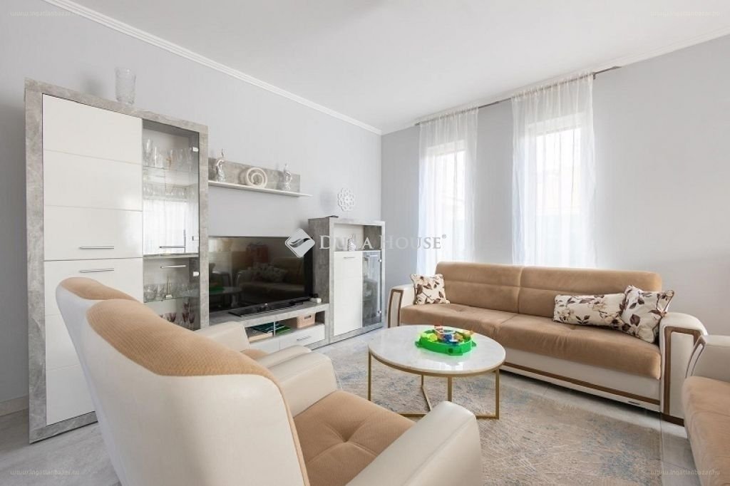 4 bed · 130m² · Családi ház · 174.900.000 ft