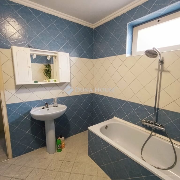 Ház · 4 hálószoba · 193 m² · 110.000.000 Ft