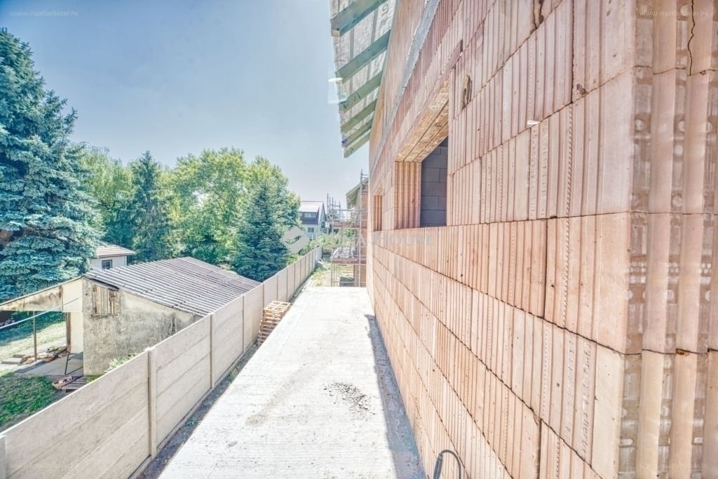 5 bed · 130m² · Családi ház · 139.900.000 ft